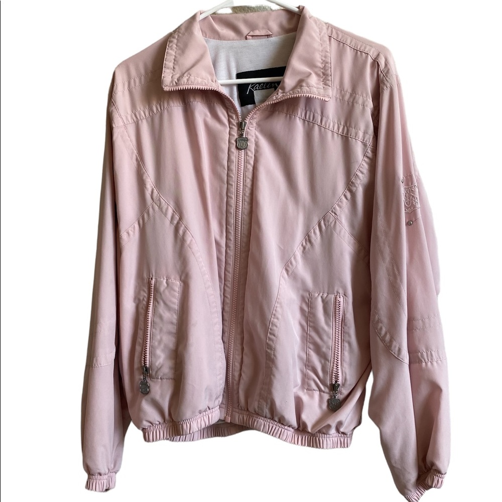 Adorable pink bomber type jacket 💋💋